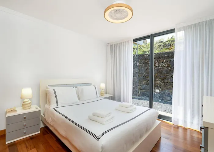 Vista Do Vale * São Vicente